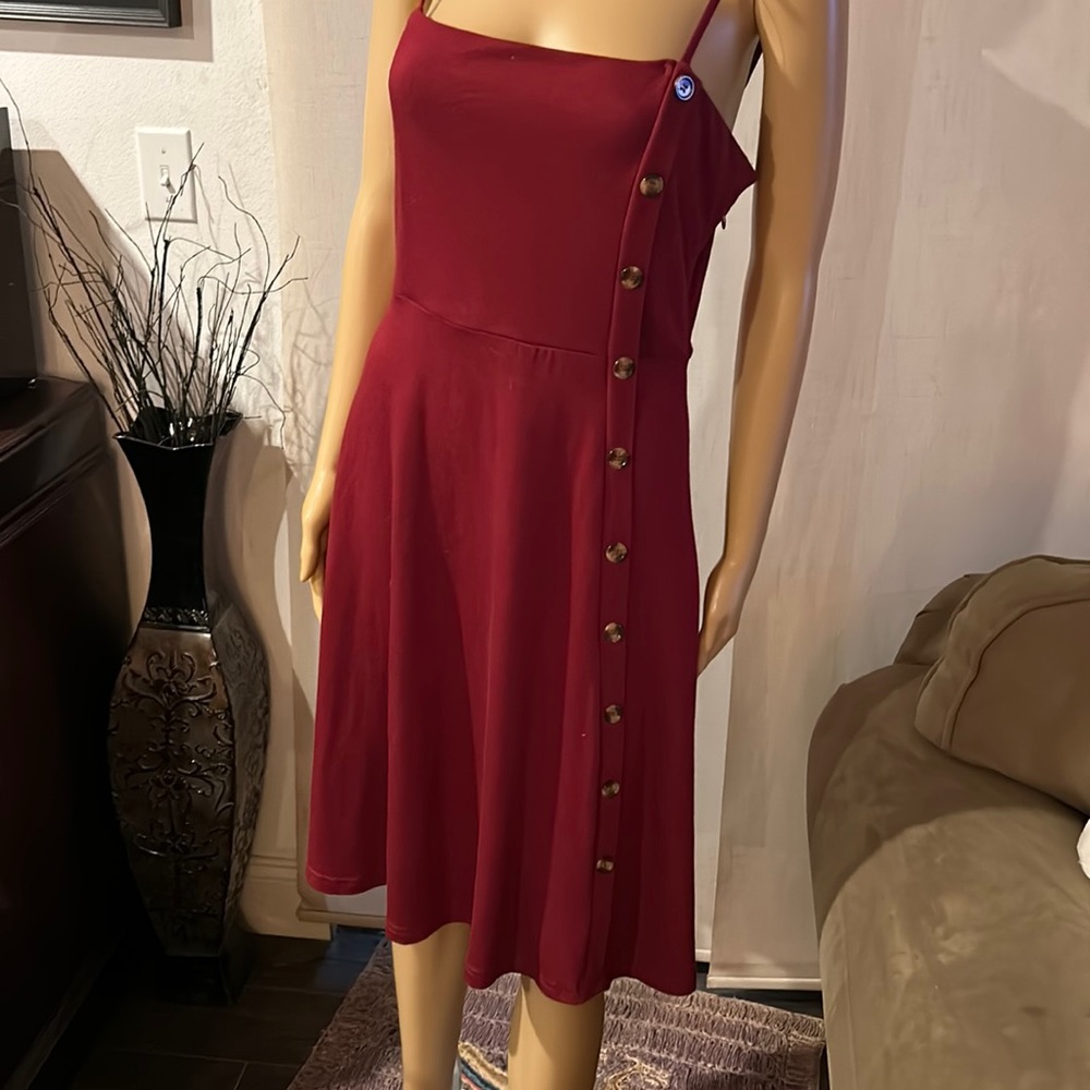 Burgundy faux button dress w/side zipper sz M